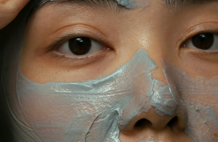 Wie lange sollte eine Gesichtsmaske auf dem Gesicht bleiben?